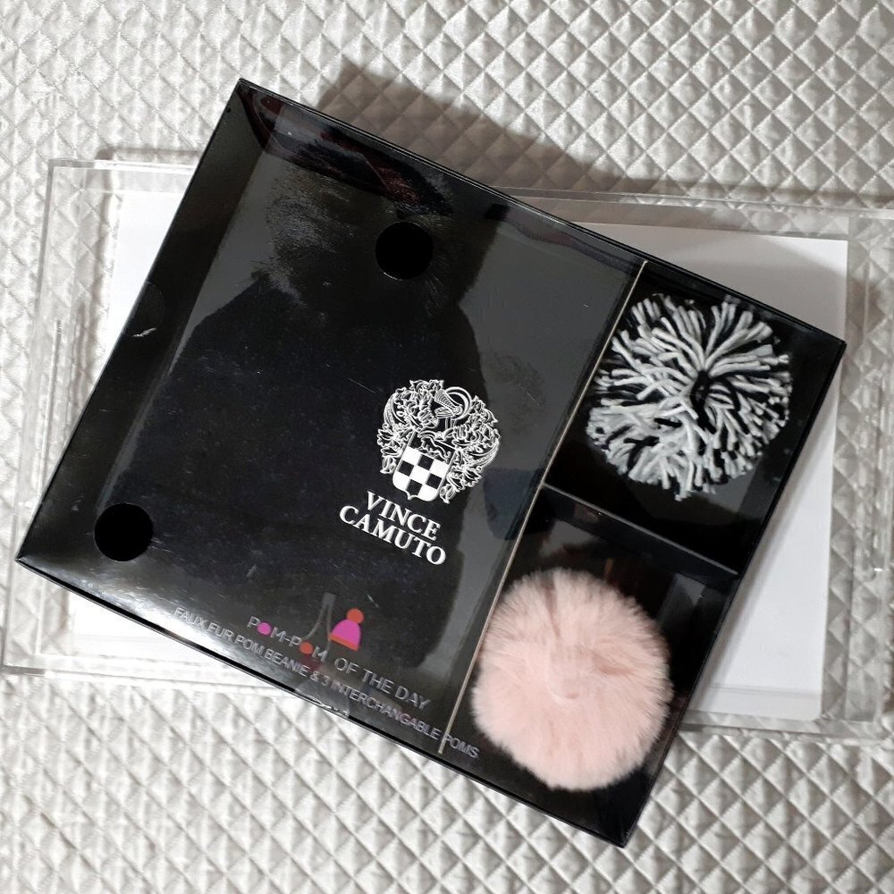 NIB / NWT Vince Camuto black beanie & 3 pom poms box set - Picture 2 of 3